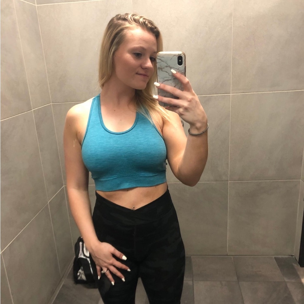 Alphalete bra - Picture 2 of 4